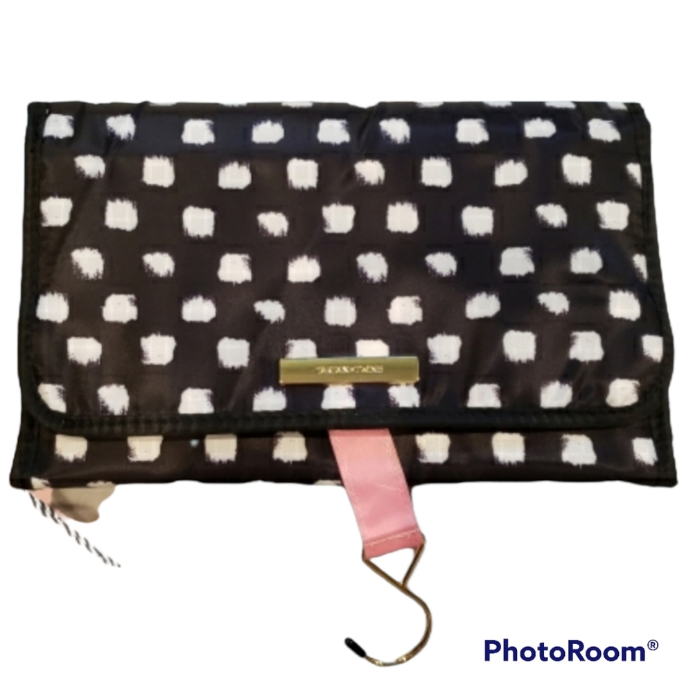 Tartan and twin compartmentalized travel case NWT